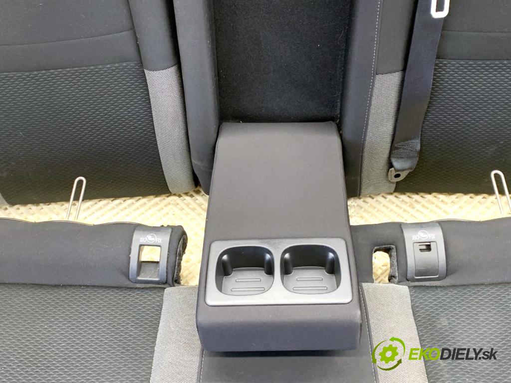 NISSAN QASHQAI J11 SUV 2019 103 kW 1.3 DIG-T 1332 sedadlo druhý VLÁDA: