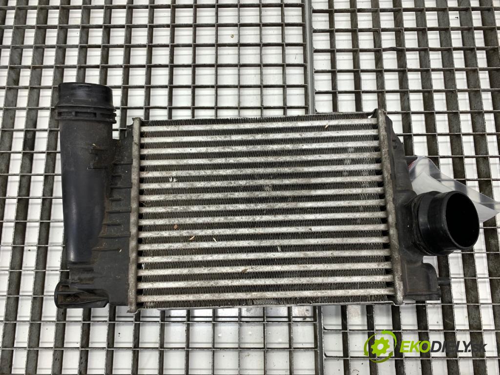 NISSAN QASHQAI J11 SUV 2019 103 kW 1.3 DIG-T 1332 intercooler 144962803R (Intercooler (chladič stlačeného vzduchu))