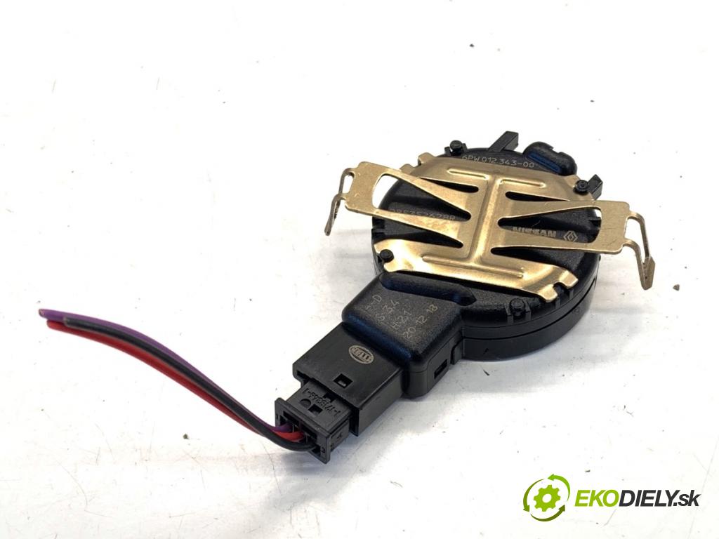 NISSAN QASHQAI J11 SUV 2019 103 kW 1.3 DIG-T 1332 Snímač dažďa 285352628R (Snímač dažďa)