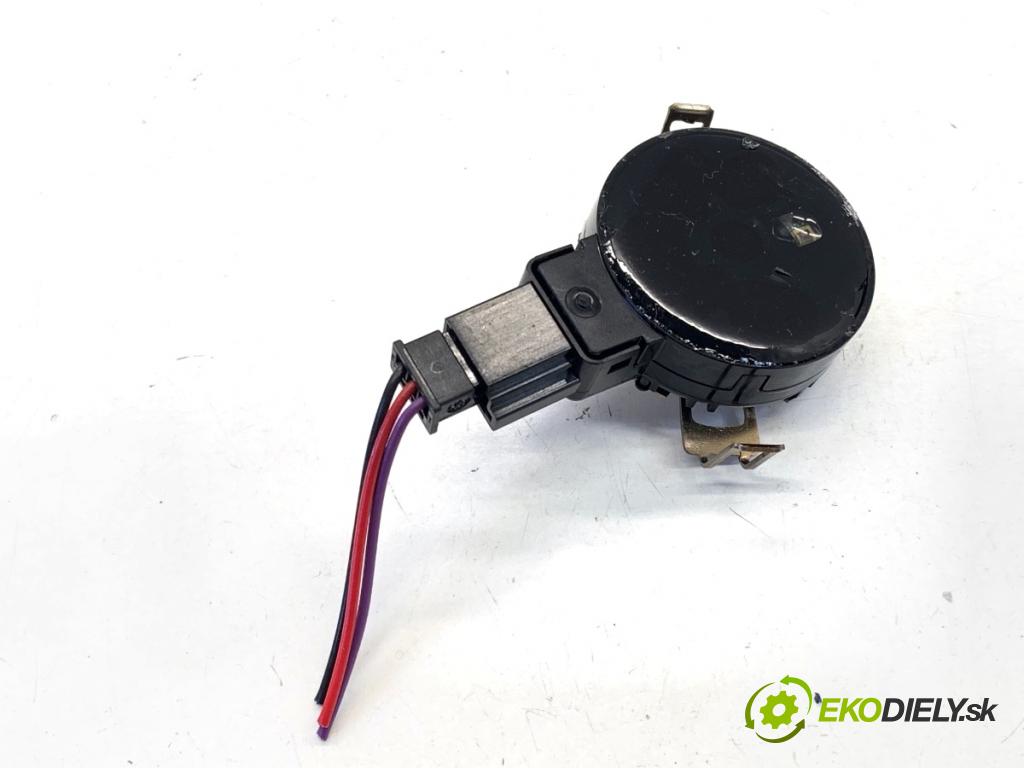 NISSAN QASHQAI J11 SUV 2019 103 kW 1.3 DIG-T 1332 Snímač dažďa 285352628R (Snímač dažďa)