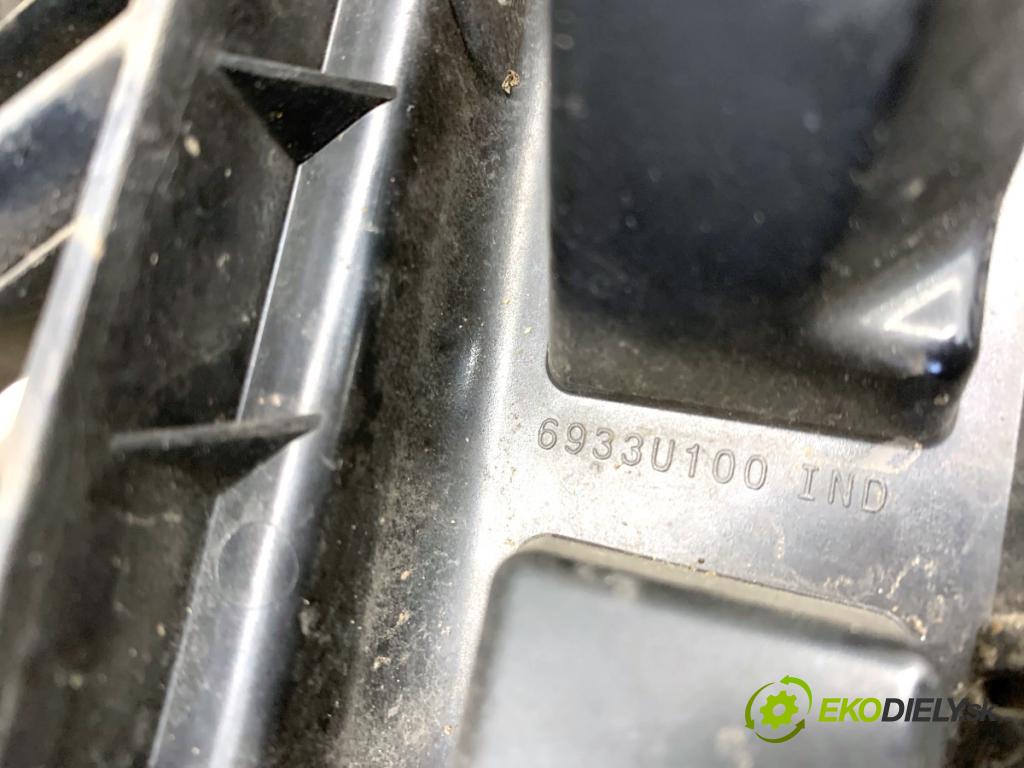 NISSAN QASHQAI J11 SUV 2019 103 kW 1.3 DIG-T 1332 mřížka maska 6933U100 (Přední mřížka (maska chladiče))