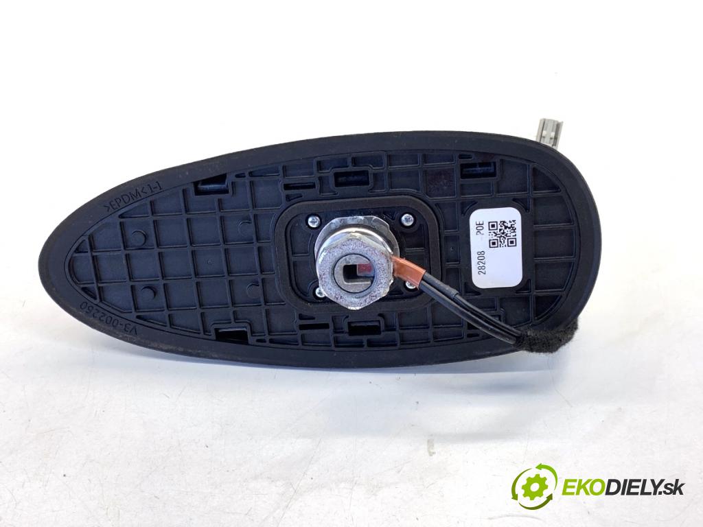 NISSAN QASHQAI J11 SUV 2019 103 kW 1.3 DIG-T 1332 ANTENA