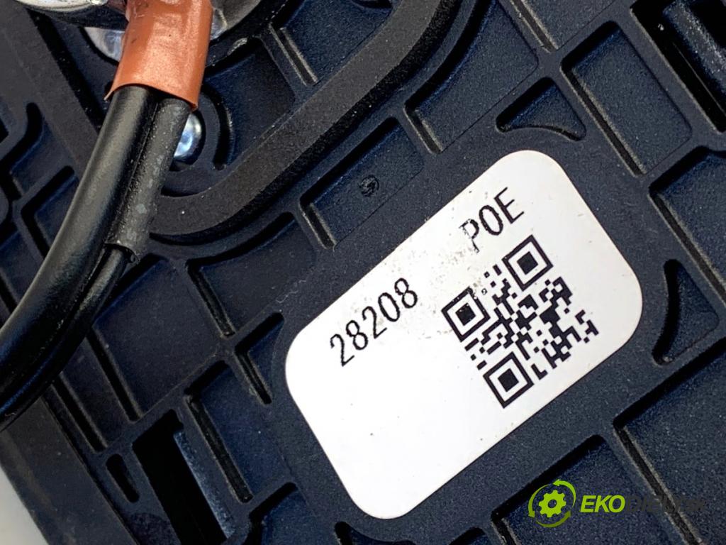 NISSAN QASHQAI J11 SUV 2019 103 kW 1.3 DIG-T 1332 ANTENA