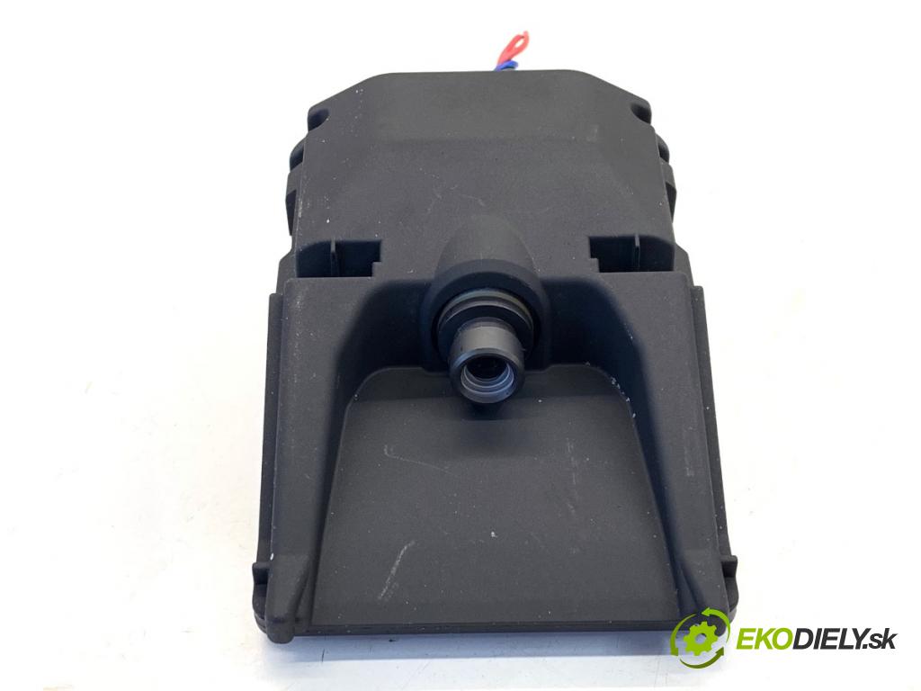 NISSAN QASHQAI J11 SUV 2019 103 kW 1.3 DIG-T 1332 KAMERA okna PŘEDNÍ 284G3-HV01B