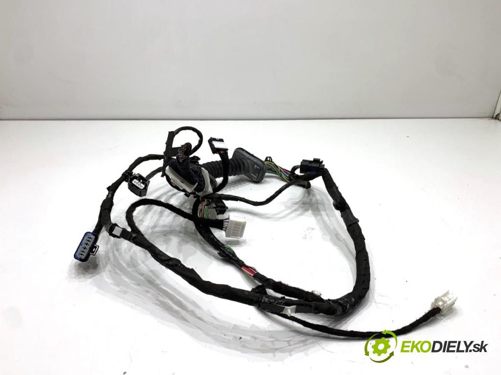 NISSAN QASHQAI J11 SUV 2019 103 kW 1.3 DIG-T 1332 káblovačka dveře přední část levý 24125HV01C