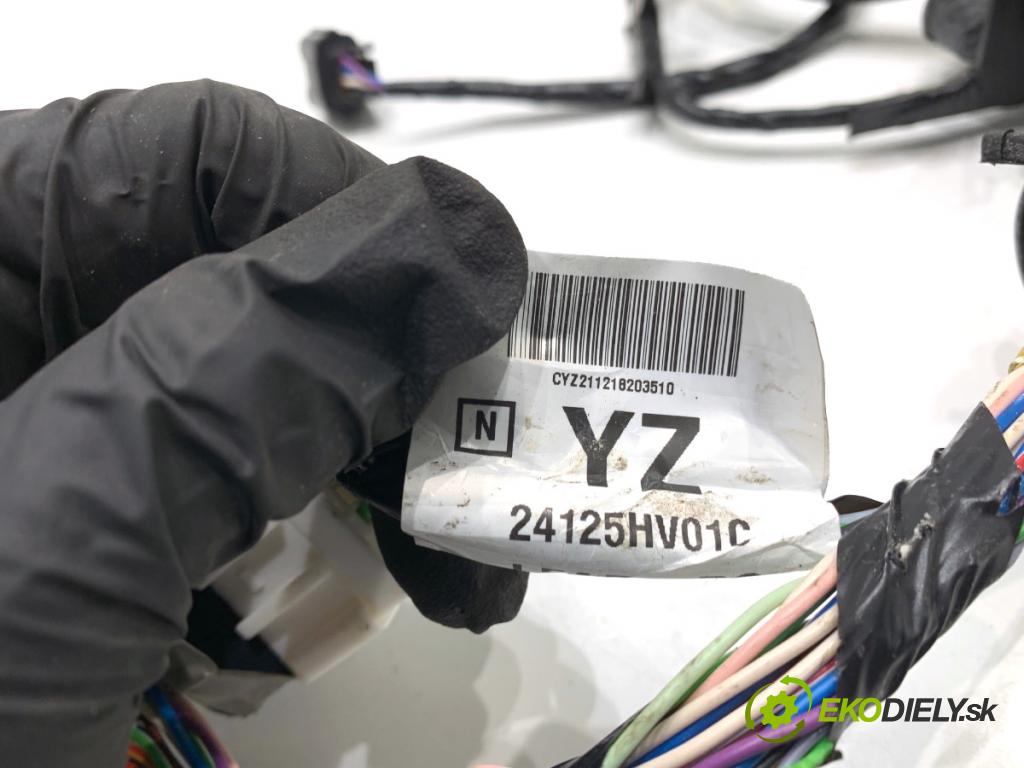 NISSAN QASHQAI J11 SUV 2019 103 kW 1.3 DIG-T 1332 káblovačka dveře přední část levý 24125HV01C