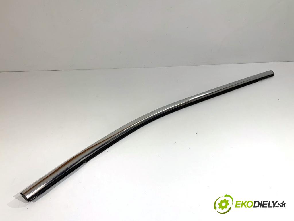 NISSAN QASHQAI J11 SUV 2019 103 kW 1.3 DIG-T 1332 lišta Sbírání: zadní část levý 