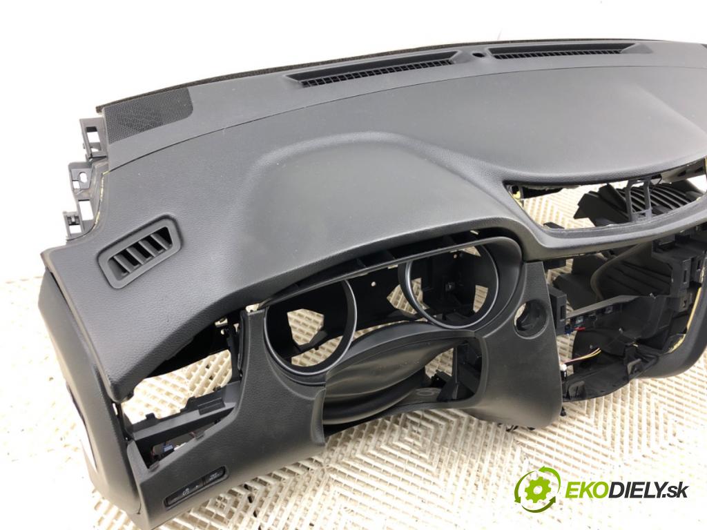 NISSAN QASHQAI J11 SUV 2019 103 kW 1.3 DIG-T 1332 palubní doska POLŠTÁŘ: spolujezdce 682004EH1A