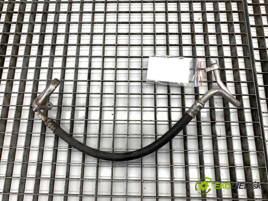 NISSAN QASHQAI J11 SUV 2019 103 kW 1.3 DIG-T 1332 rúrka klimatizace 92490HV70A (Trubka klimatizace)