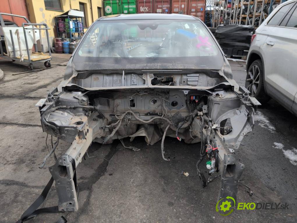 RENAULT ARKANA I SUV 2021 69 kW 1.5 E-TECH 145 1598 karoséria ČTVRŤÁK: Blatník prah strecha PODŁUŻNICA