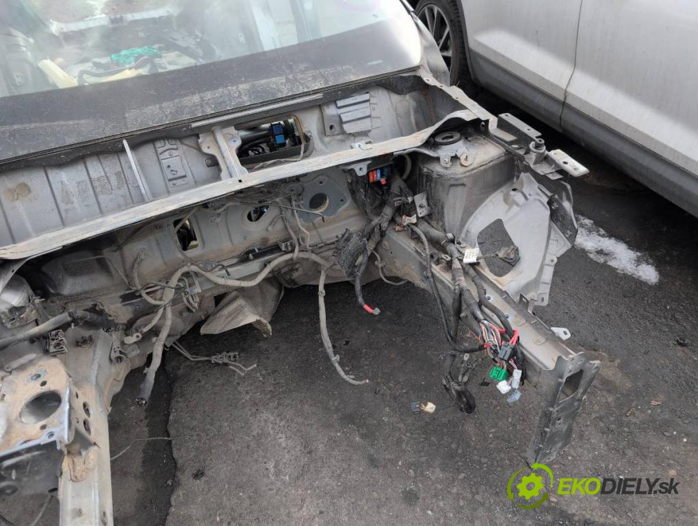 RENAULT ARKANA I SUV 2021 69 kW 1.5 E-TECH 145 1598 karoséria ČTVRŤÁK: Blatník prah strecha PODŁUŻNICA