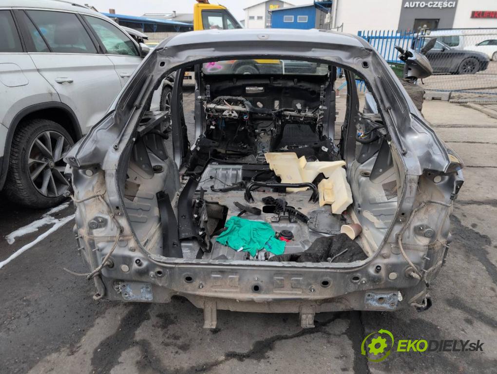 RENAULT ARKANA I SUV 2021 69 kW 1.5 E-TECH 145 1598 karoséria ČTVRŤÁK: Blatník prah strecha PODŁUŻNICA