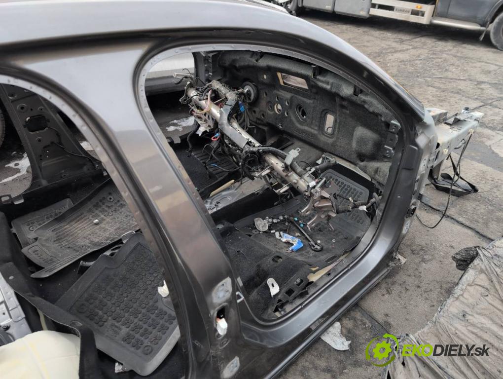 RENAULT ARKANA I SUV 2021 69 kW 1.5 E-TECH 145 1598 karoséria ČTVRŤÁK: Blatník prah strecha PODŁUŻNICA