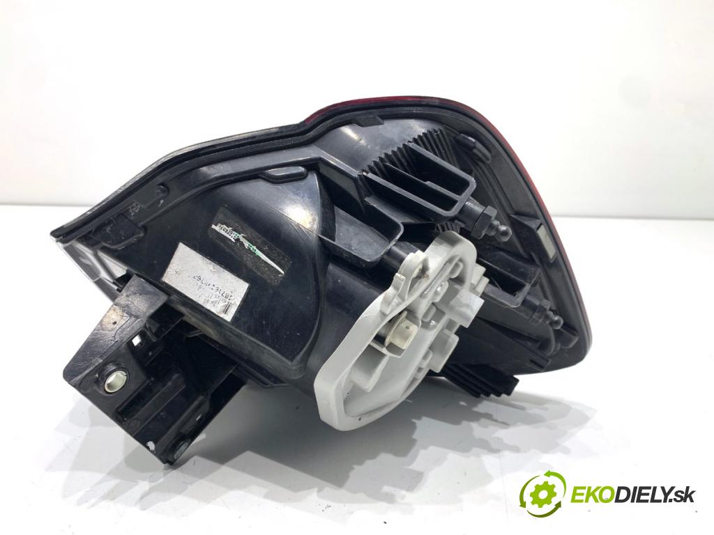 FIAT TIPO liftback 2017 88 kW 1.6 D (356HXG1B, 356HXG11) 1598 světlo pravý zadní část