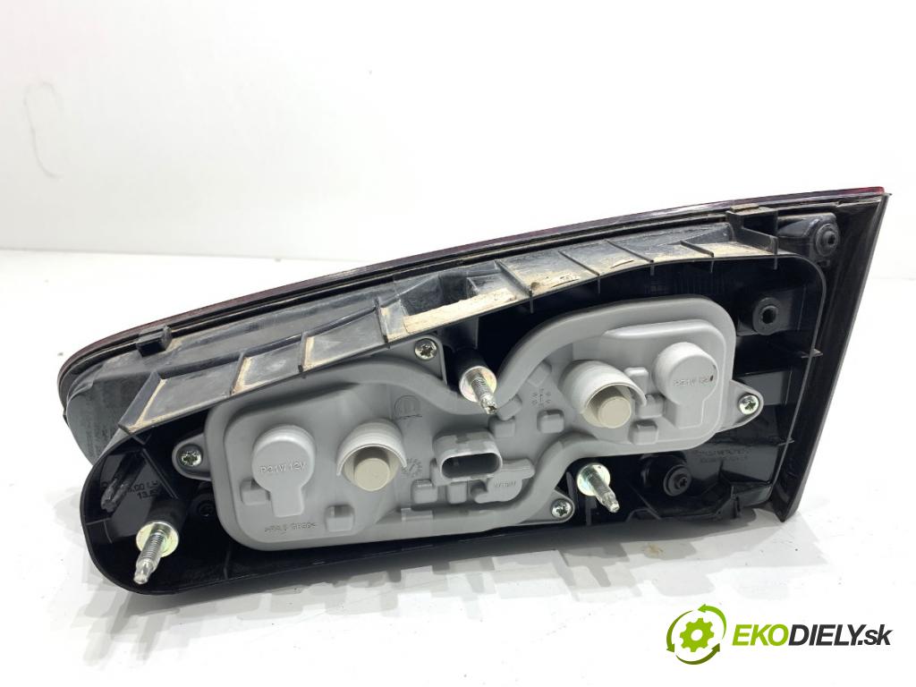 FIAT TIPO liftback 2017 88 kW 1.6 D (356HXG1B, 356HXG11) 1598 Svetlo zad ľavá strana vnútorná  (Kľučka dverí ostatné)