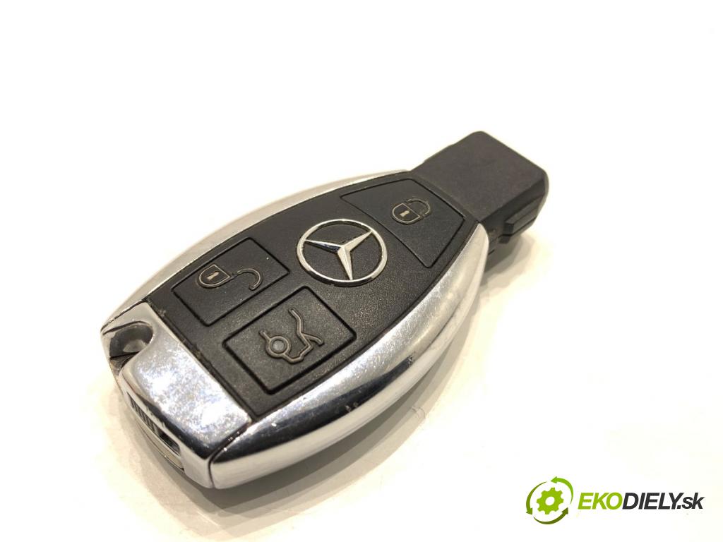 MERCEDES-BENZ GLE SUV 2018 190 kW 350 d 4-matic (166.024) 2987 klíč DÁLKOVÝ: 