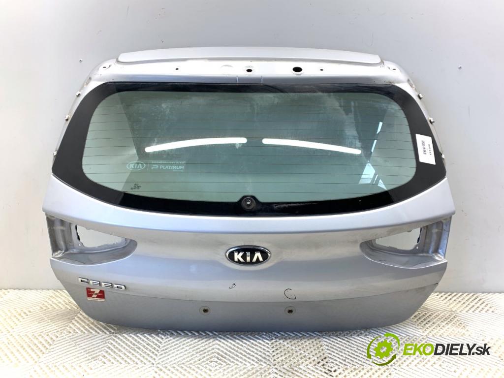 KIA CEED liftback 2020 85 kW 1.6 CRDi 115 1598 kapota zadní část 