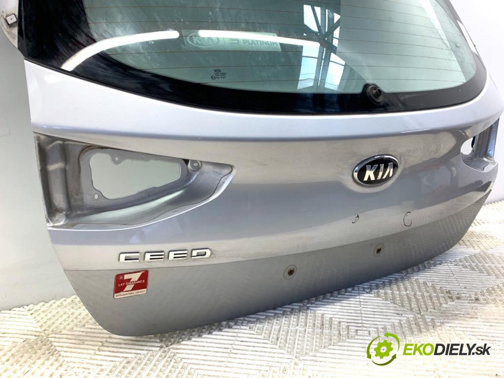 KIA CEED liftback 2020 85 kW 1.6 CRDi 115 1598 kapota zad