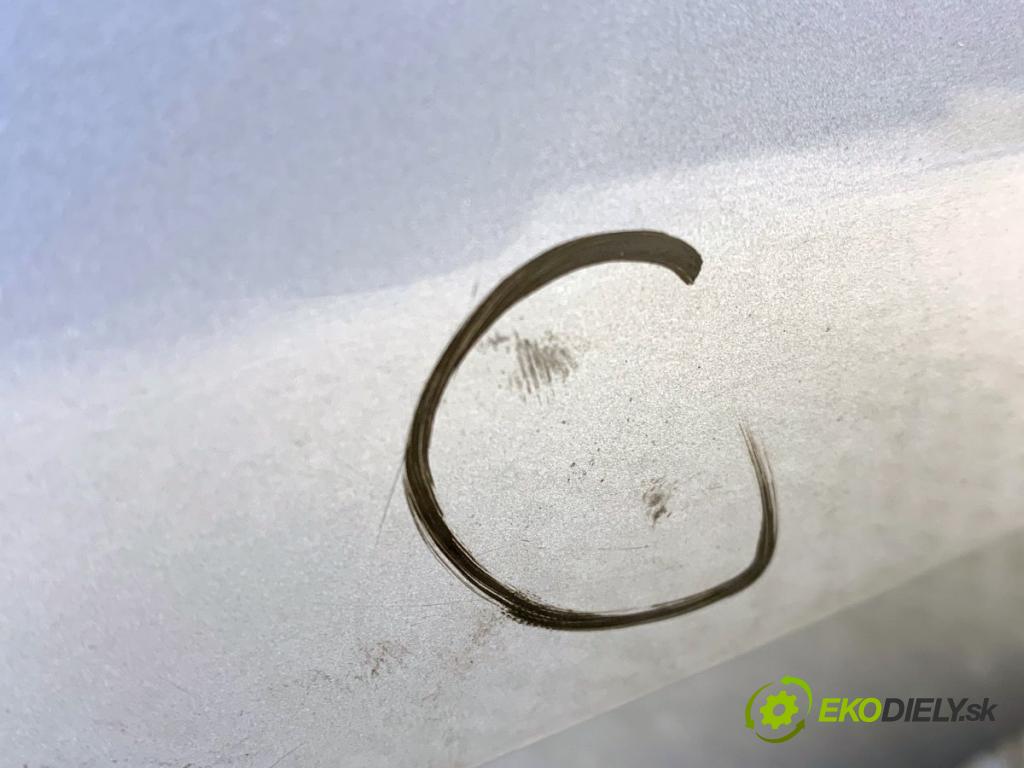 KIA CEED liftback 2020 85 kW 1.6 CRDi 115 1598 kapota zad