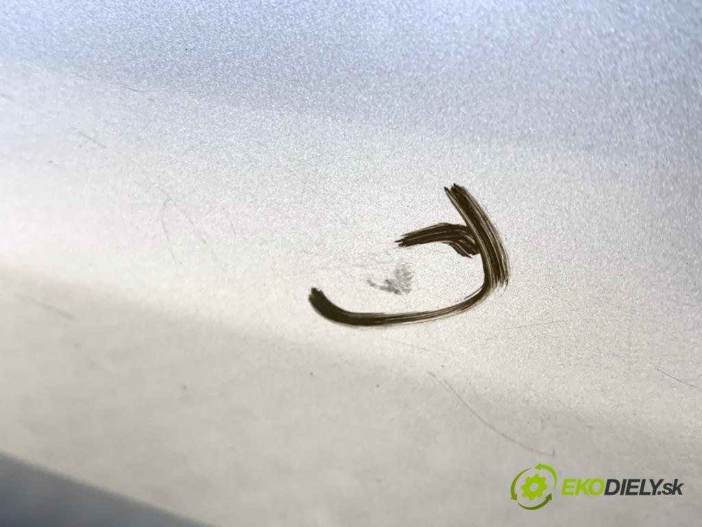 KIA CEED liftback 2020 85 kW 1.6 CRDi 115 1598 kapota zad