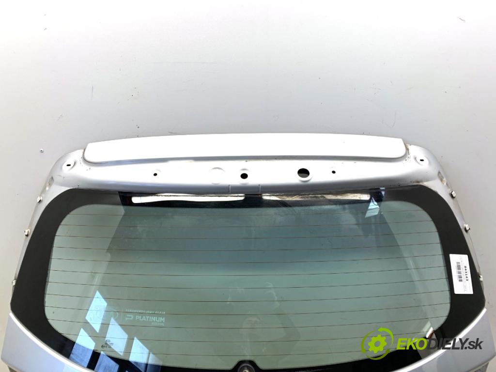 KIA CEED liftback 2020 85 kW 1.6 CRDi 115 1598 kapota zad