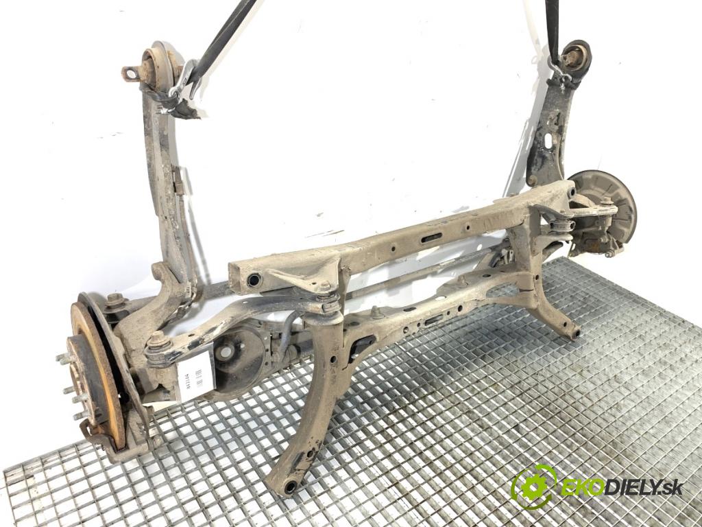 KIA CEED liftback 2020 85 kW 1.6 CRDi 115 1598 Výstuha zad