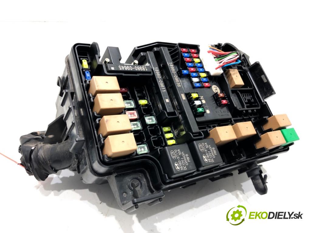 KIA CEED liftback 2020 85 kW 1.6 CRDi 115 1598 skříňka poistková 91255-J7391 (Pojistková skříňka)