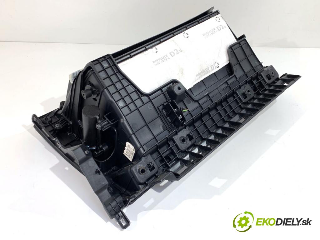 KIA CEED liftback 2020 85 kW 1.6 CRDi 115 1598 přihrádka kastlík spolujezdce 84540-J7000 (Přihrádka (kastlík))