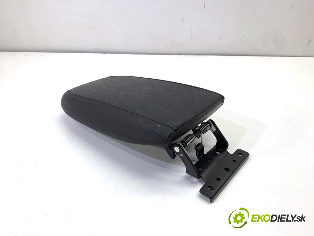 KIA CEED liftback 2020 85 kW 1.6 CRDi 115 1598 loketní opěrka  (Loketní opěrka)