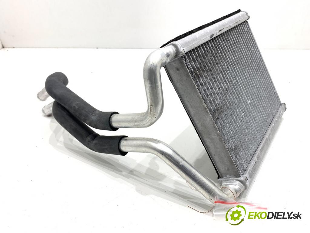 KIA CEED liftback 2020 85 kW 1.6 CRDi 115 1598 topné těleso radiátor topení  (Radiátor topení)