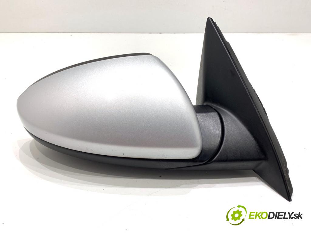 KIA CEED liftback 2020 85 kW 1.6 CRDi 115 1598 zpětné zrcátko pravý 87620-J7160