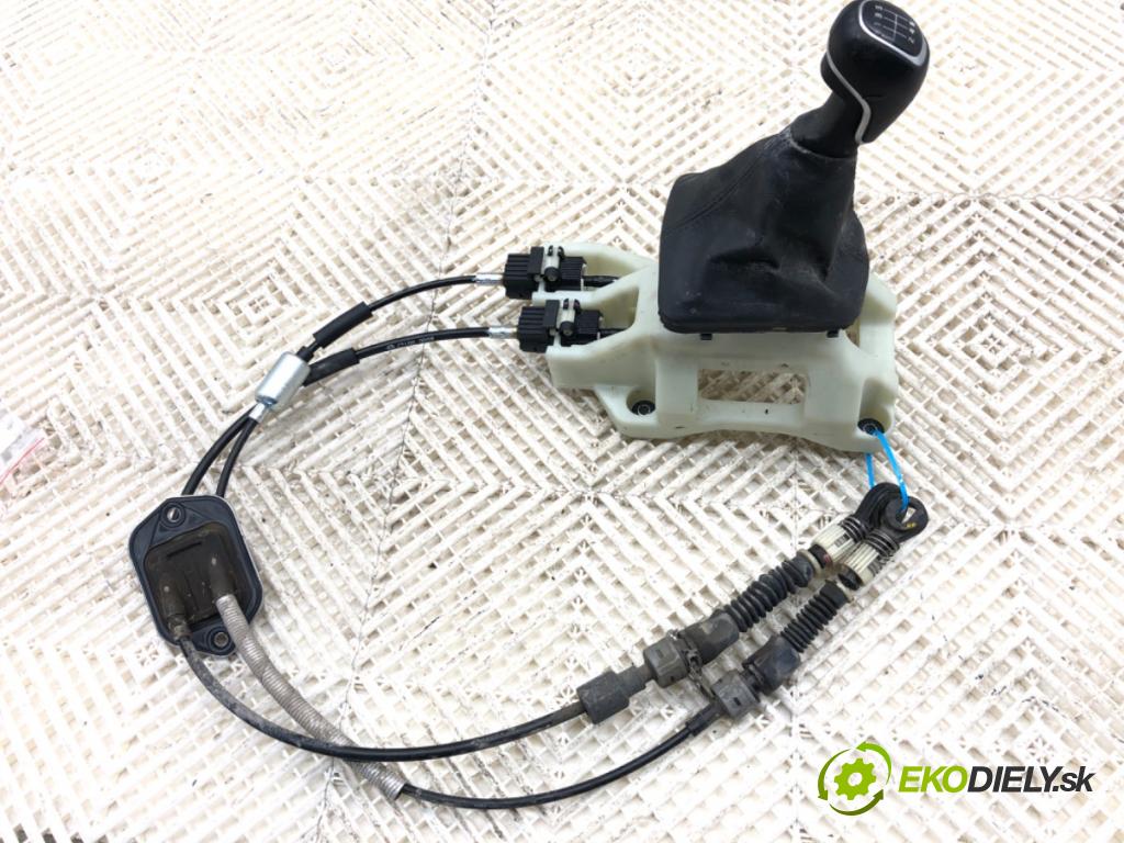 KIA CEED liftback 2020 85 kW 1.6 CRDi 115 1598 Kulisa 43794-J7100 (Rýchlostná páka (kulisa))