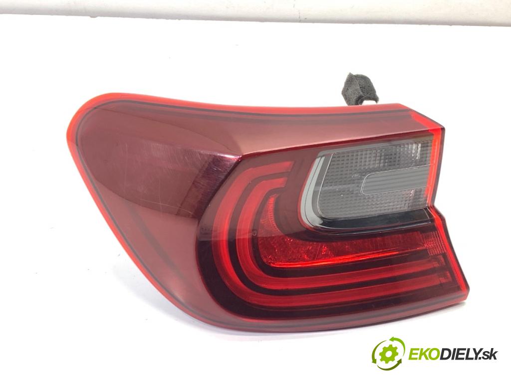 KIA CEED liftback 2020 85 kW 1.6 CRDi 115 1598 světlo levý zadní část 92401-J70