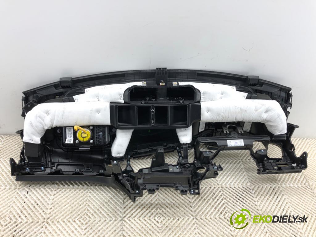 KIA CEED liftback 2020 85 kW 1.6 CRDi 115 1598 palubní doska POLŠTÁŘ: spolujezdce