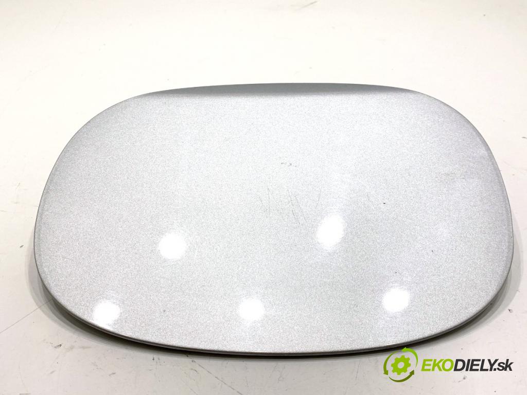 KIA CEED liftback 2020 85 kW 1.6 CRDi 115 1598 dvířka nádrže paliva 69510-J7000 (Klika dveří ostatní)