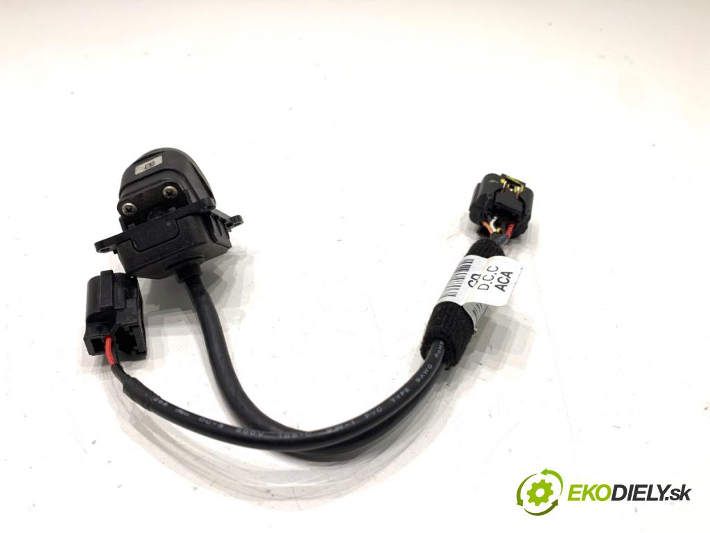 KIA CEED liftback 2020 85 kW 1.6 CRDi 115 1598 KAMERA ZPĚT: 95766-J7000