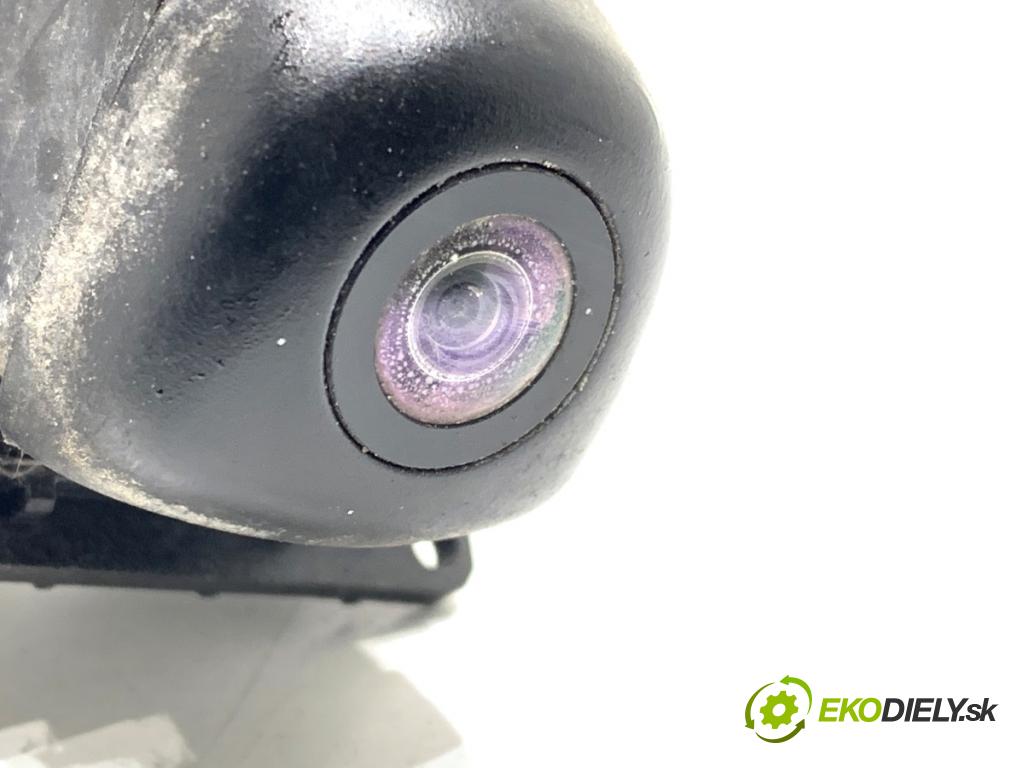 KIA CEED liftback 2020 85 kW 1.6 CRDi 115 1598 KAMERA ZPĚT: 95766-J7000