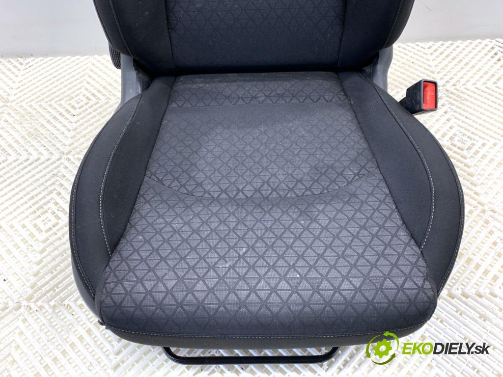 KIA CEED liftback 2020 85 kW 1.6 CRDi 115 1598 Sedadlo pravy predný