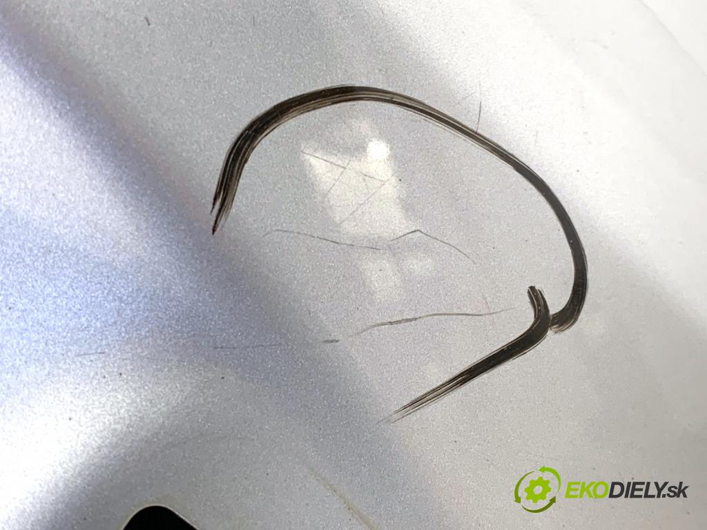 KIA CEED liftback 2020 85 kW 1.6 CRDi 115 1598 Dvere ľavy zad