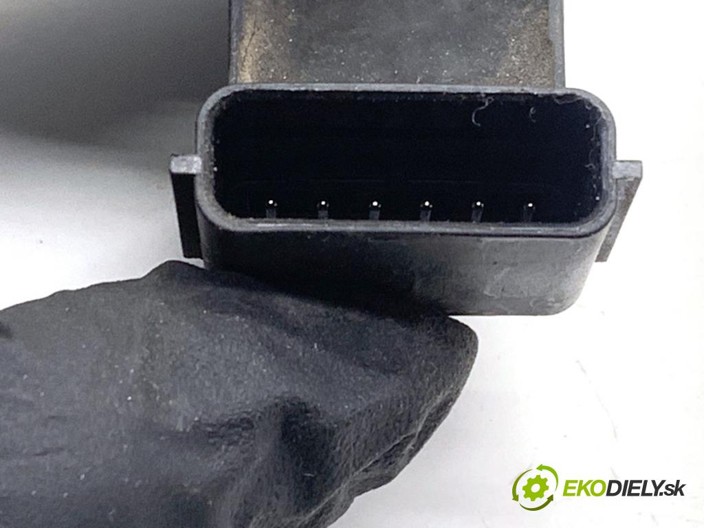 KIA CEED liftback 2020 85 kW 1.6 CRDi 115 1598 snímač PDC 95720-J7000