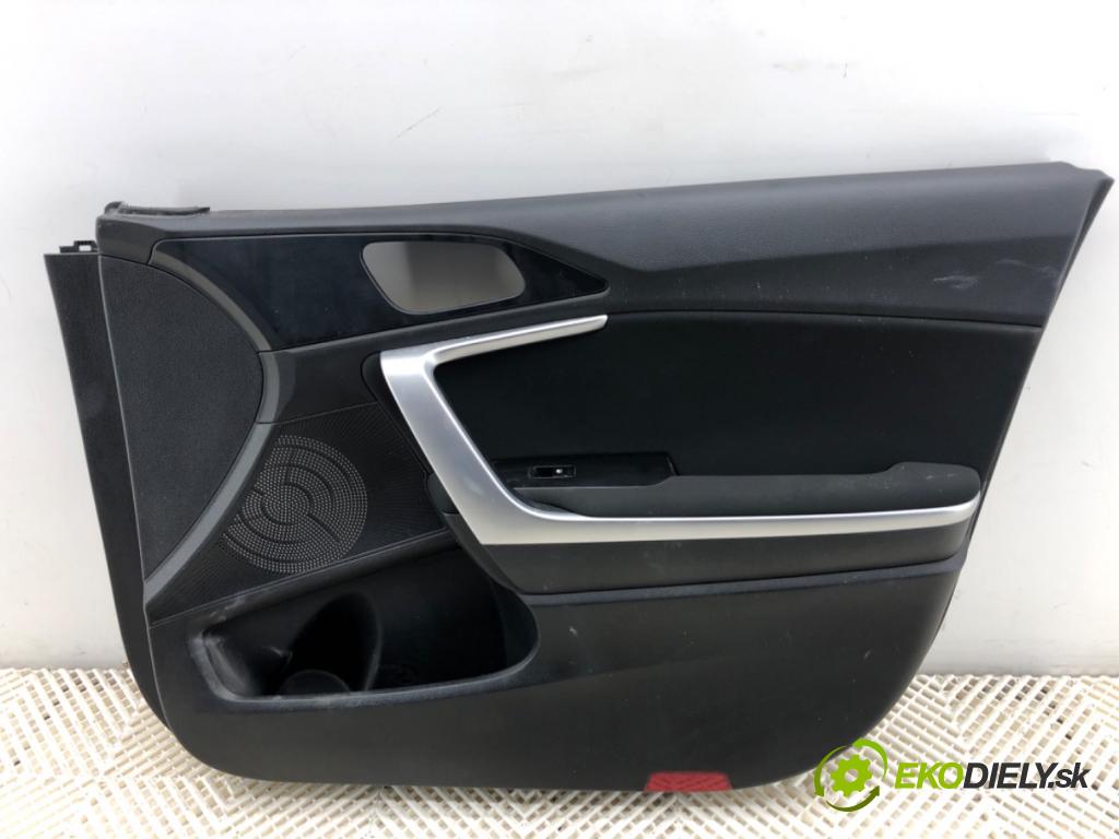 KIA CEED liftback 2020 85 kW 1.6 CRDi 115 1598 ča dveře pravý přední část 82302-J7020DHC