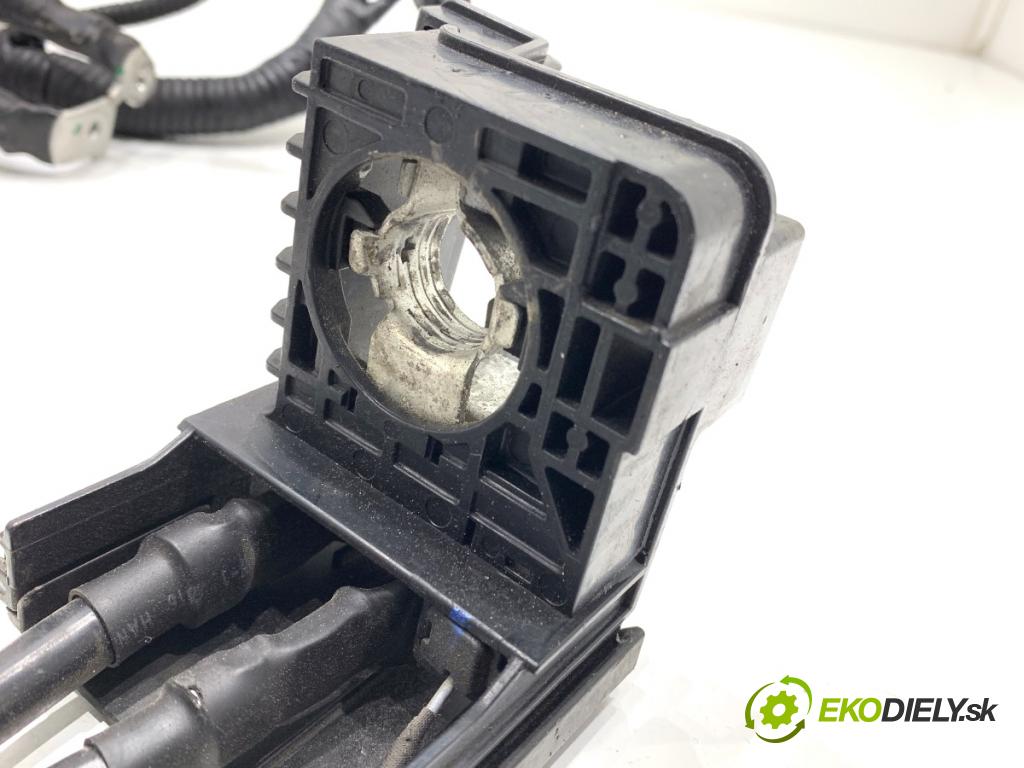 KIA CEED liftback 2020 85 kW 1.6 CRDi 115 1598 svorka plus 91852-J7030