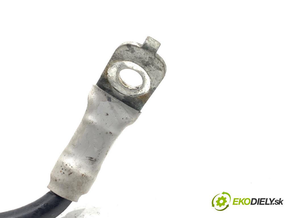 KIA CEED liftback 2020 85 kW 1.6 CRDi 115 1598 svorka MINUS 37180-J7200