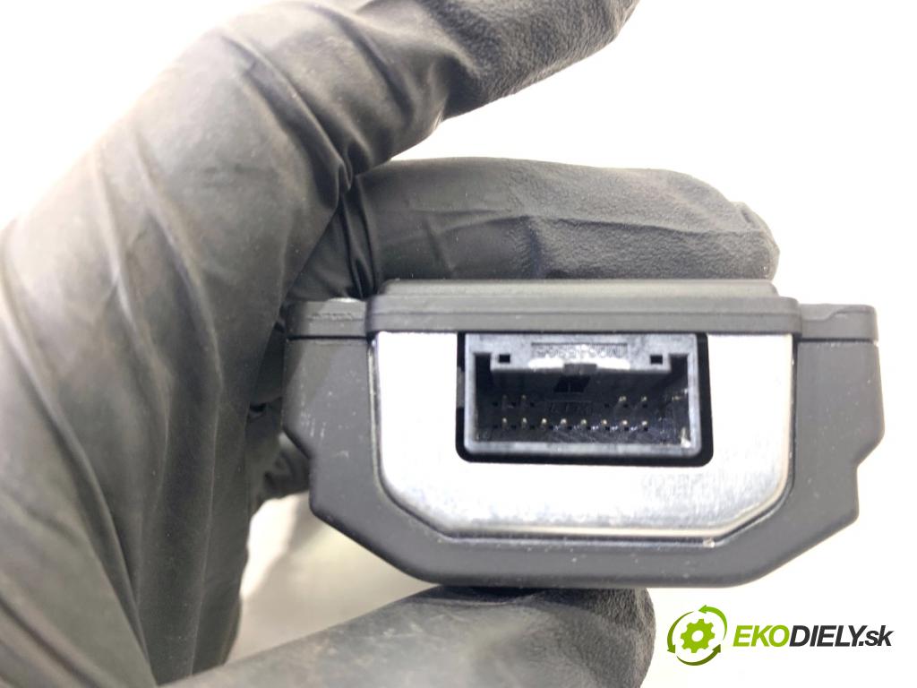 KIA CEED liftback 2020 85 kW 1.6 CRDi 115 1598 KAMERA okna prednej 99211J7100