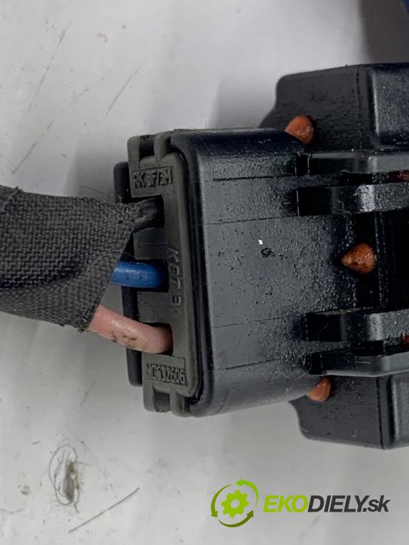 KIA CEED liftback 2020 85 kW 1.6 CRDi 115 1598 Snímač klimatizácie 92ACP8-12 (Snímač klimatizácie)