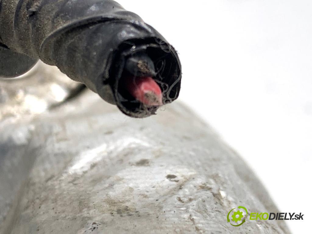 KIA CEED liftback 2020 85 kW 1.6 CRDi 115 1598 vstřikovač SCR 29630-2U000