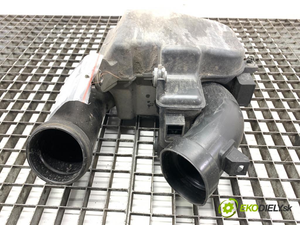 KIA CEED liftback 2020 85 kW 1.6 CRDi 115 1598 rezonátor Rúra vzduchu 28220-J7100