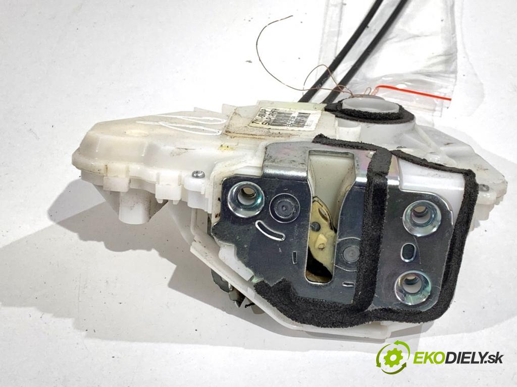 HONDA CR-V III SUV 2009 103 kW 2.2 i-CTDi 4WD (RE6) 2204 zámok dveře pravý přední část 72111-SWA-P1