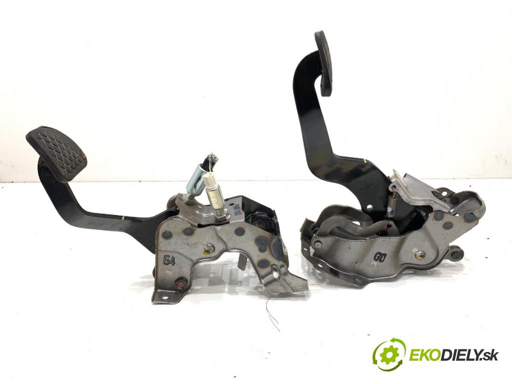 HONDA CR-V III SUV 2009 103 kW 2.2 i-CTDi 4WD (RE6) 2204 PEDÁL: manuálne  (Potenciometer plynového pedálu)