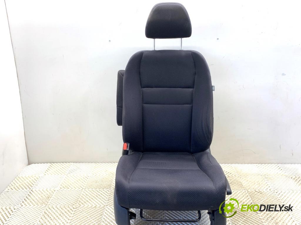 HONDA CR-V III SUV 2009 103 kW 2.2 i-CTDi 4WD (RE6) 2204 Sedadlo ľavy predný 